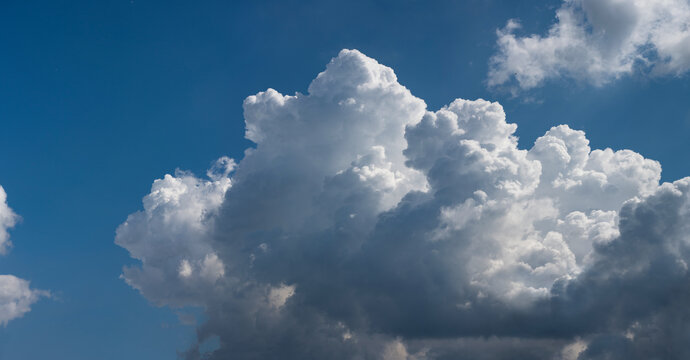 Подпись к фото облака Cumulus Зображення - огляд 513,727 Стокові фото, векторні зображення й відео Ado