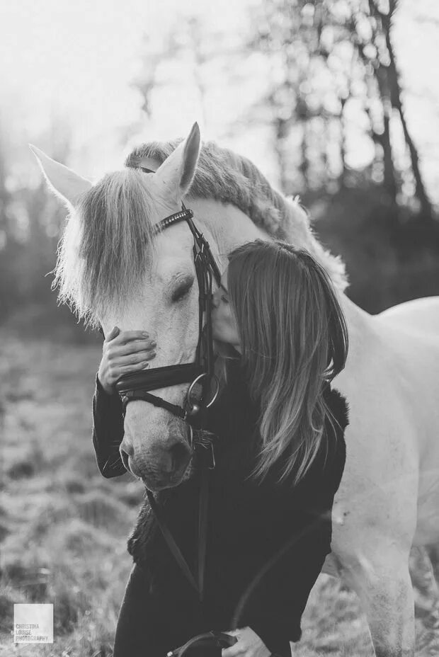 Подпись к фото с лошадью The love between a horse and it's rider, it's a bond you will never break. #Jup.