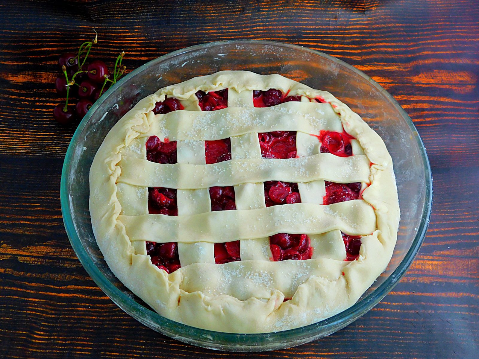 Подписать фото пирога Fresh cherry pie homemade recipe