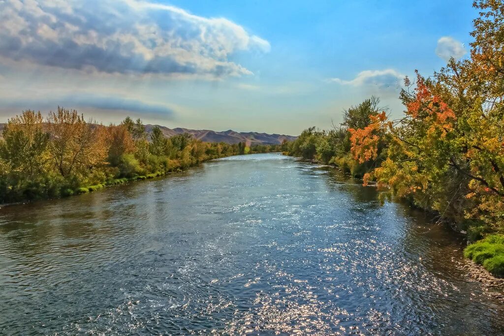 Подписать фото реки Peaceful River A view looking down the Payette River from . Flickr