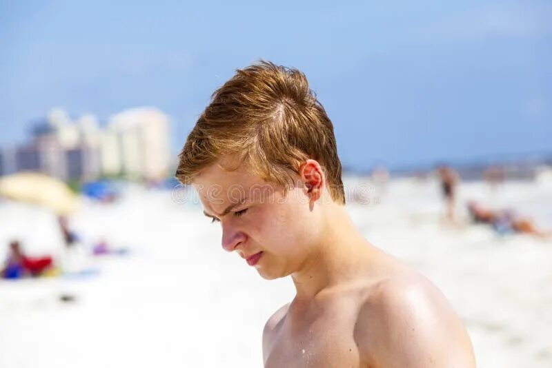 Подростки мальчики фото пляж Cute Young Boy at the Beach Stock Image - Image of sunny, fort: 38485035