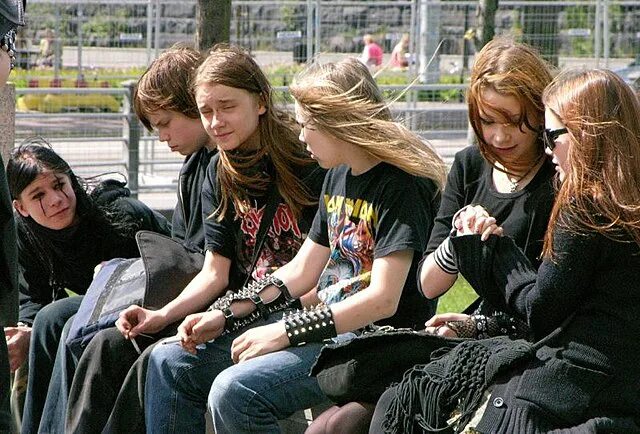 Подростки россии фото Файл:Metalhead Kids.jpg - Википедия