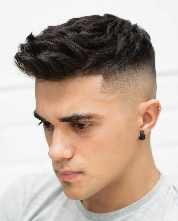 Подростковые мужские стрижки 2024 15+ Teen Boy Haircuts: 2024 Trends + Styles Textured haircut, High fade haircut,