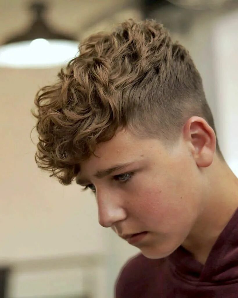 Подростковые прически для мальчиков на длинные волосы 55+ Best Haircuts For Boys: 2024 Guide Boys curly haircuts, Boys haircuts curly 