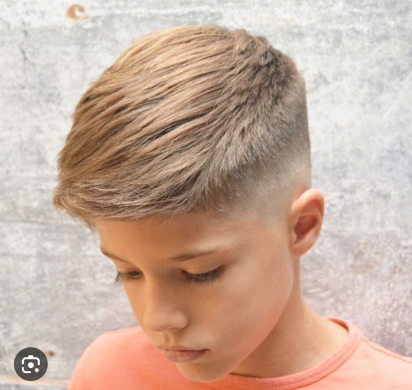 Подростковые стрижки для мальчиков фото 2024 модные Pin on Boys' hair cut in 2024 Boy haircuts long, Kids hair cuts, Boy haircuts sh