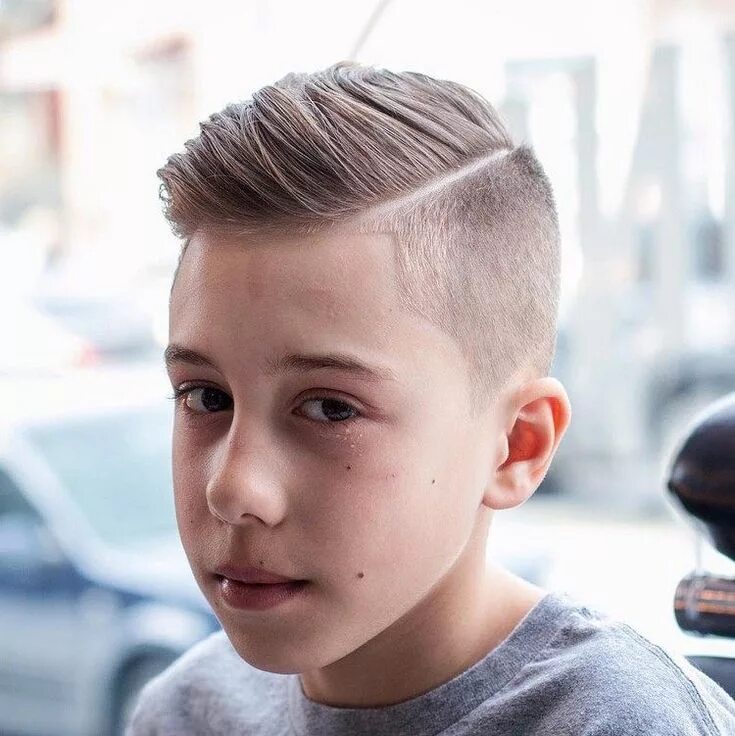 Подростковые стрижки для мальчиков короткие модные coupe petit garçon raie dégradé idée #hair #ideas #boy Boy hairstyles, Kids hair