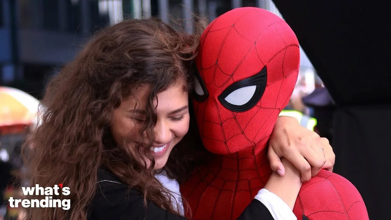 Подруга человека паука фото Tom Holland and Zendaya Rewatch 'Spider-Man: Homecoming' for Nostalgia - YouTube