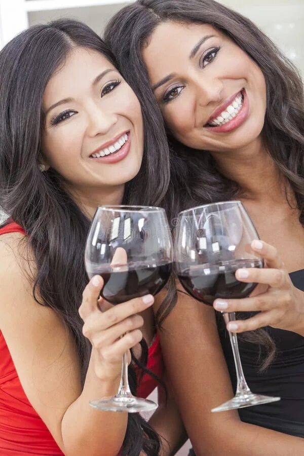 Подруги вино фото Two Happy Women Friends Drinking Wine Together Stock Image - Image of glass, asi