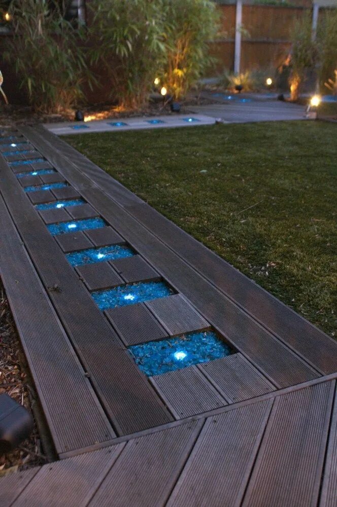 Подсветка дачи своими руками Contemporary garden in Essex Garden design, Outdoor garden lighting, Pergola lig