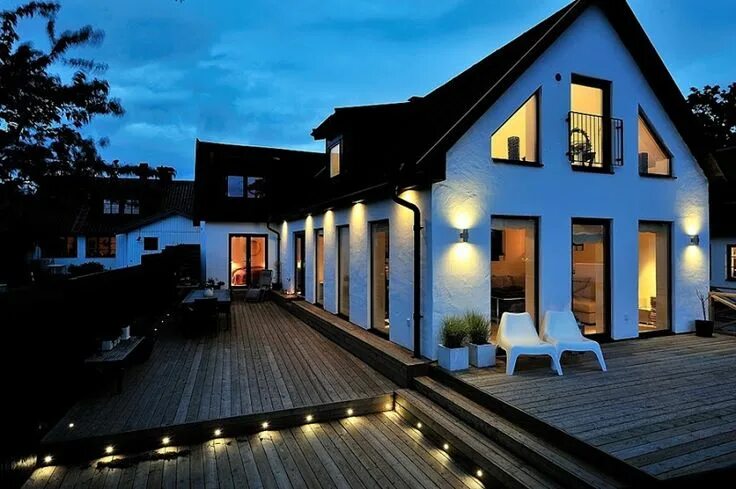 Подсветка фасада частного дома фото 2012/10 - 2012/11 Outside lighting ideas, Outdoor covered patio, House designs e