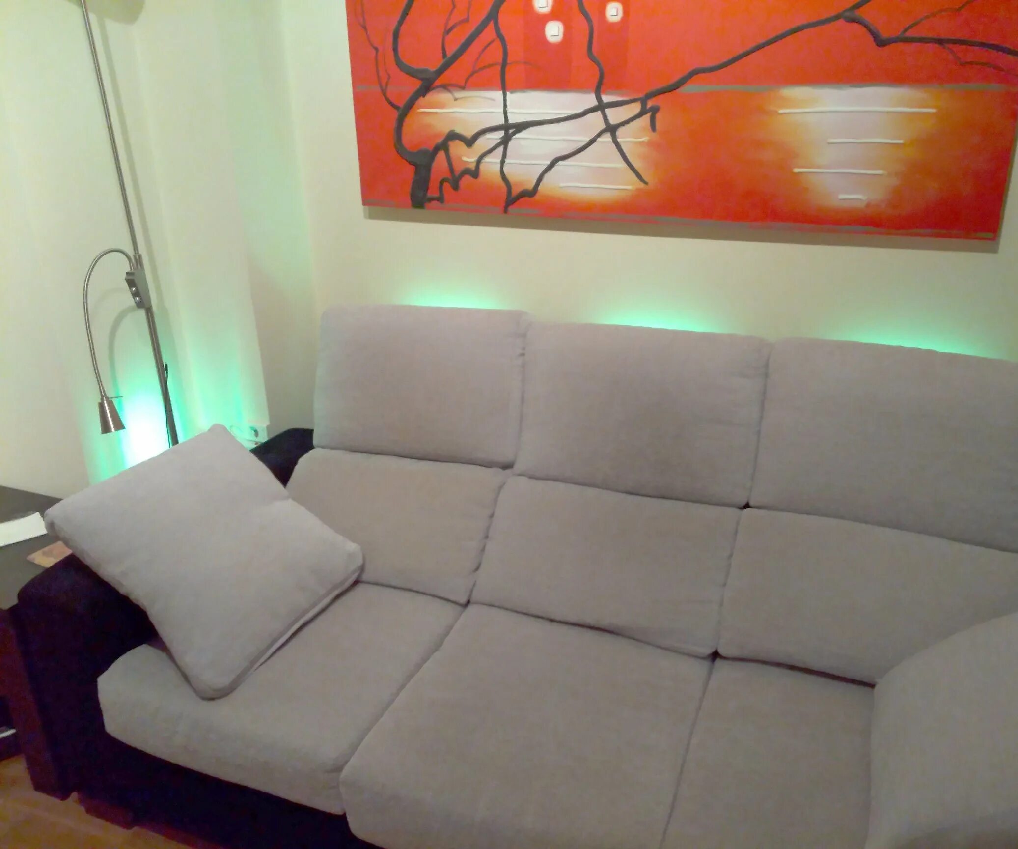 Подсветке дивана фото Indirect Light Behind the Couch : 3 Steps (with Pictures) - Instructables