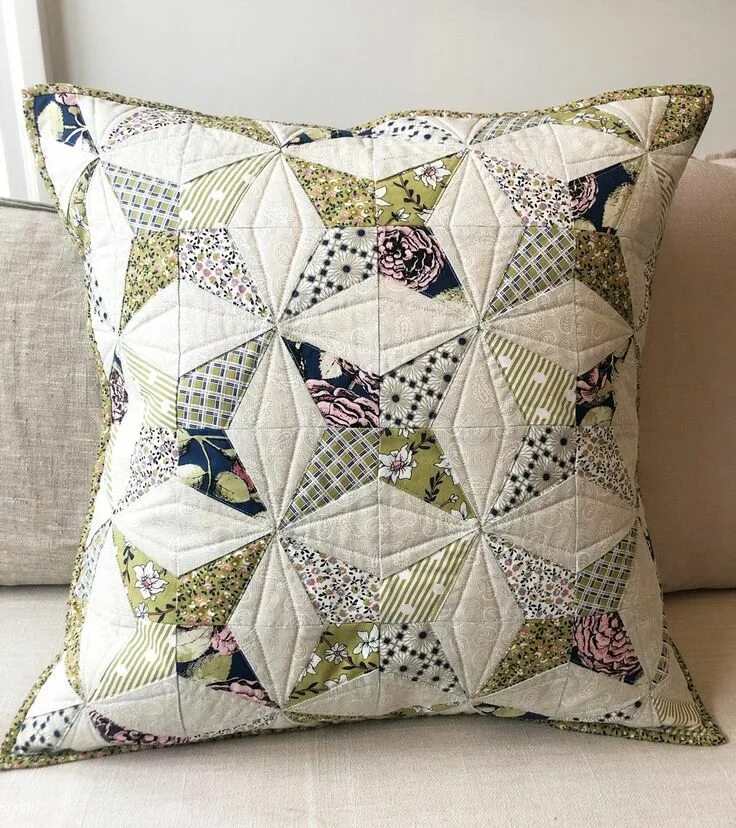 Подушка пэчворк схемы фото Kaleidoscope Quilted Pillow with Sweet Stems Fabric - Kelly Panacci Kaleidoscope