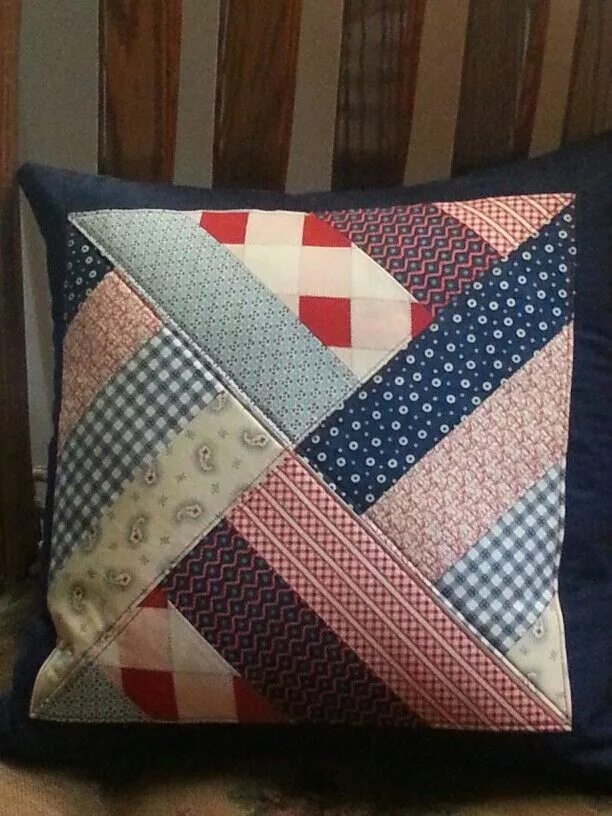 Подушка пэчворк своими руками схемы фото Basketweave pillow Quilts, Steppmuster, Nähkissen