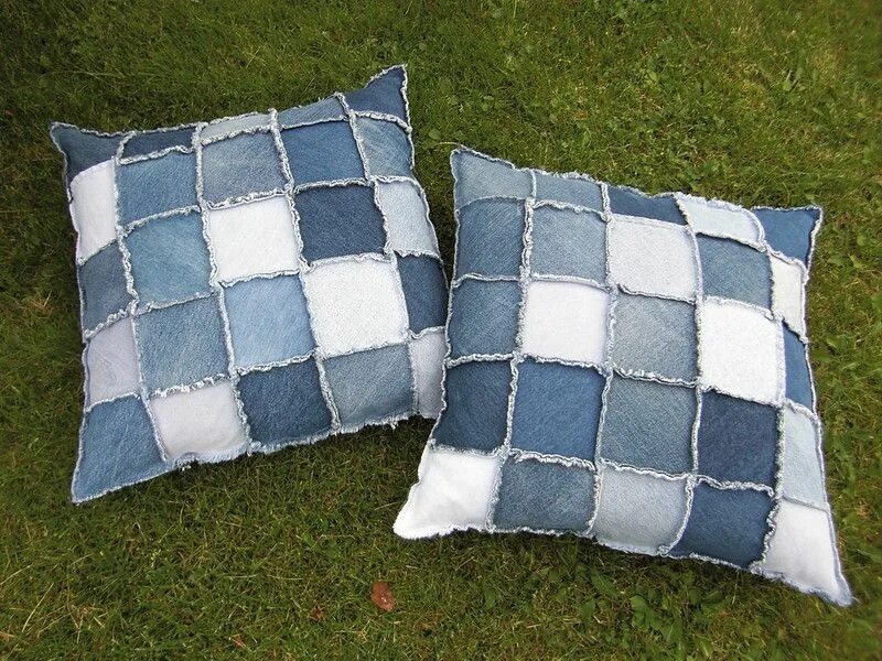 Подушки из джинсы фото Pillows of old jeans Old jeans, Blue jeans crafts, Denim pillow