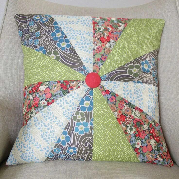 Подушки из ткани своими руками фото Quilted / patchwork cushion cover Patchwork cushion, Quilting designs, Quilts