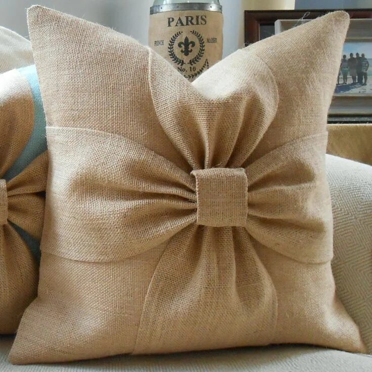 Подушки своими руками фото Burlap bow pillow cover in natural burlap 18x18 Schleifenkissen, Basteln mit jut