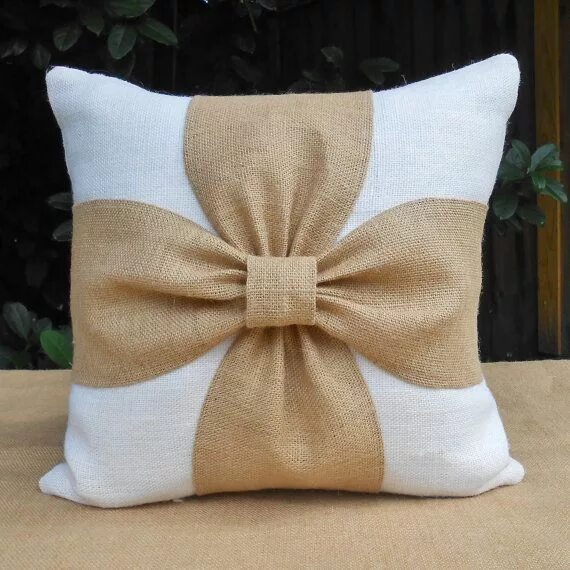 Подушки своими руками фото Чехол-бант Bow pillows, Burlap pillows, Diy pillows