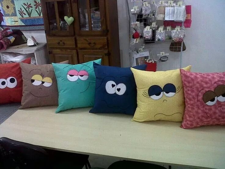 Подушки своими руками фото Pin on Подушки Creative pillows, Cushion cover designs, Diy pillows