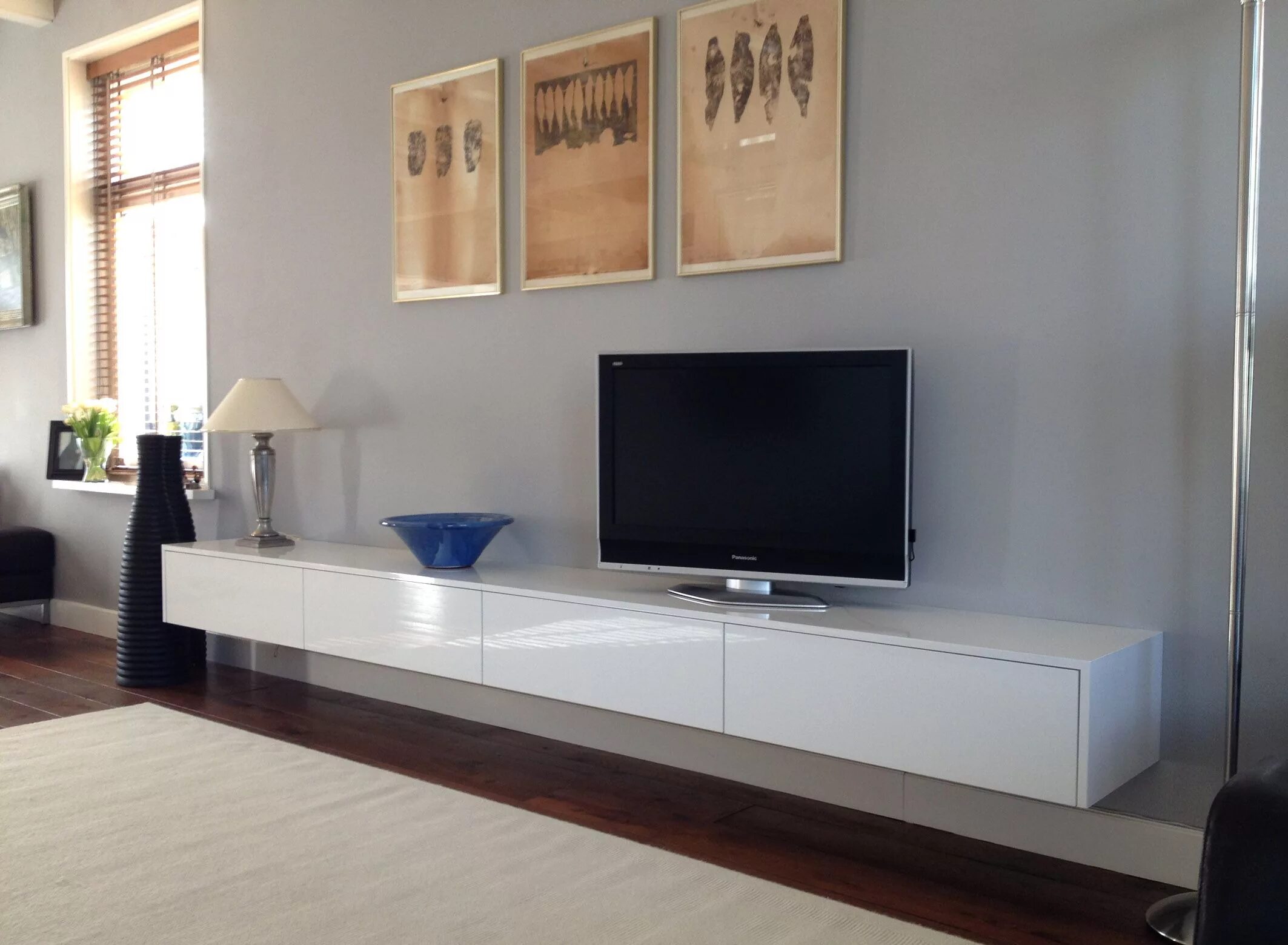 Подвесная тумба в гостиной фото Living room decor modern, Living room designs, Interior design