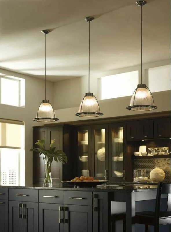Подвесной светильник в интерьере кухни Progress Lighting P5163-09 Prismatic Glass Single Light 9" Build.com Kitchen des