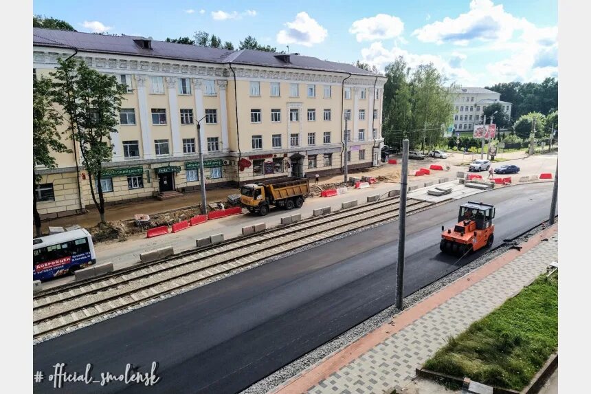 Поехали смоленск улица николаева фото На улице Николаева ведется укладка асфальта. Фоторепортаж. Новости. Пресс-центр.