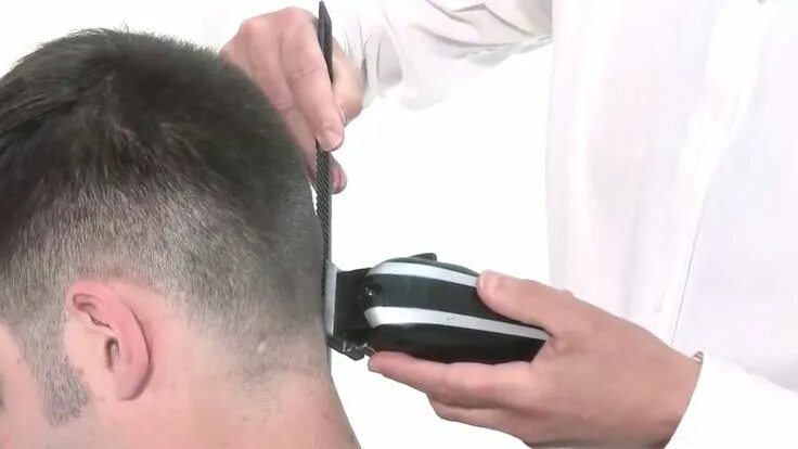 Поэтапная мужская стрижка машинкой Мужская стрижка АНДЕРКАТ - как стричь и укладывать Мужские стрижки, Стрижка, При