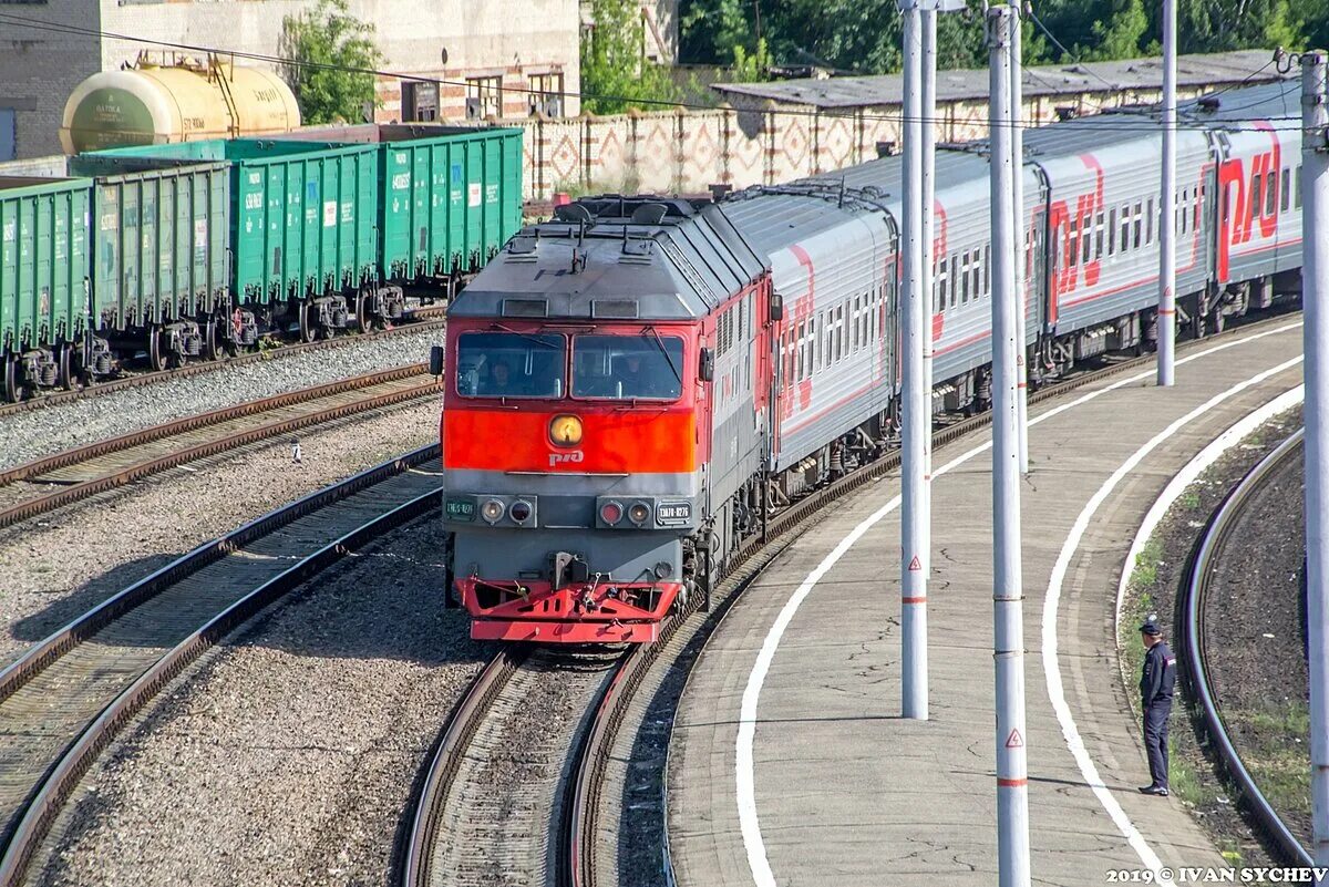 Поезд адлер симферополь фото Железнодорожные сюжеты - 2019. Ефремов пассажирский. Записки от Ивана Дзен