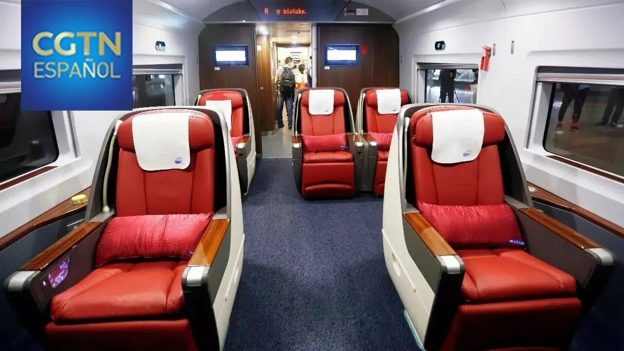 Поезд бизнес класс фото Trenes bala "Fuxing" completan más de 40 millones de viajes en primer año - YouT