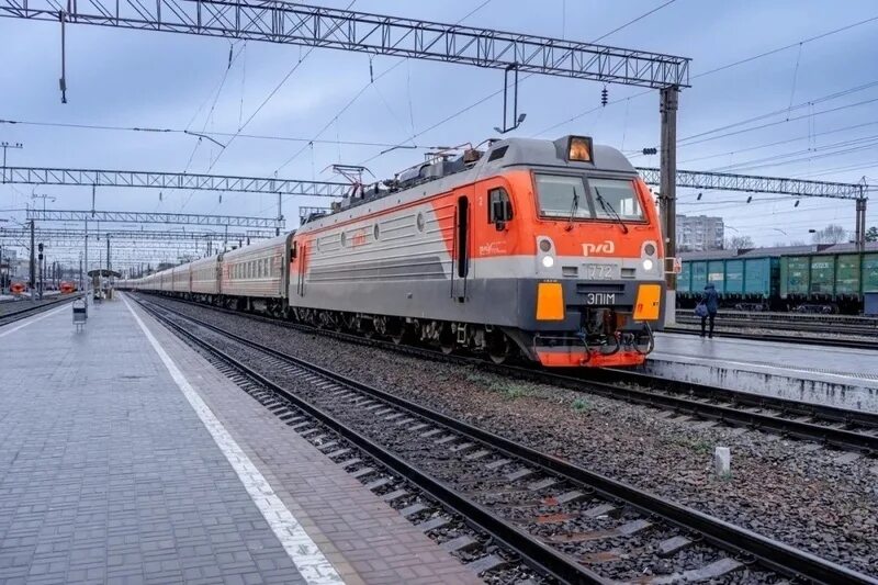 Поезд дальнего следования фото Визит в Сочи - Новости туризма