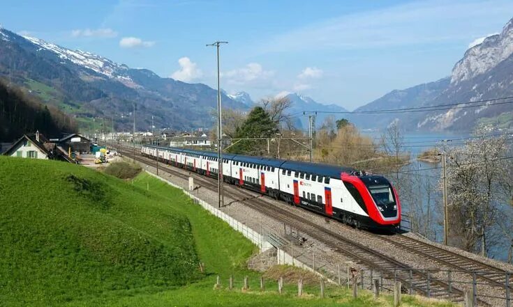 Поезд фото 4 Swiss railways named best operator in Europe Train, Europe travel, Train travel