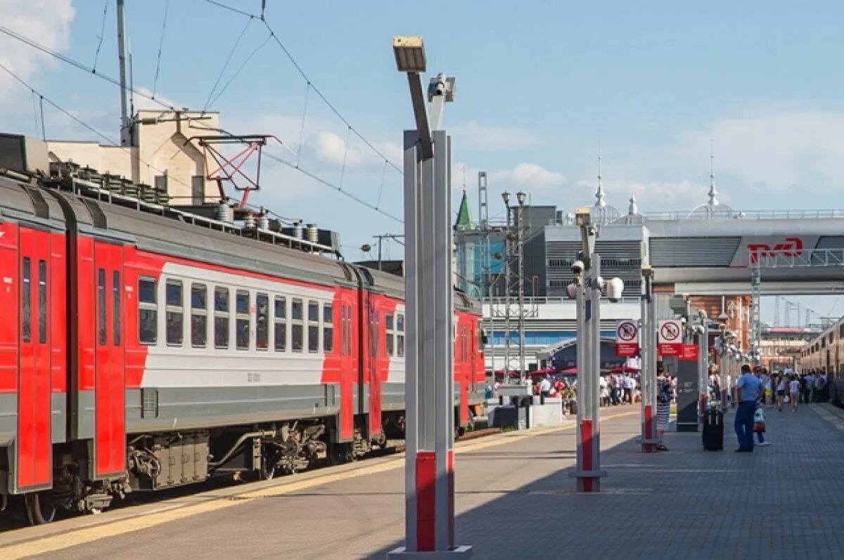 Поезд казань фото В Казани дети до семи лет будут бесплатно ездить на электричках АиФ Казань