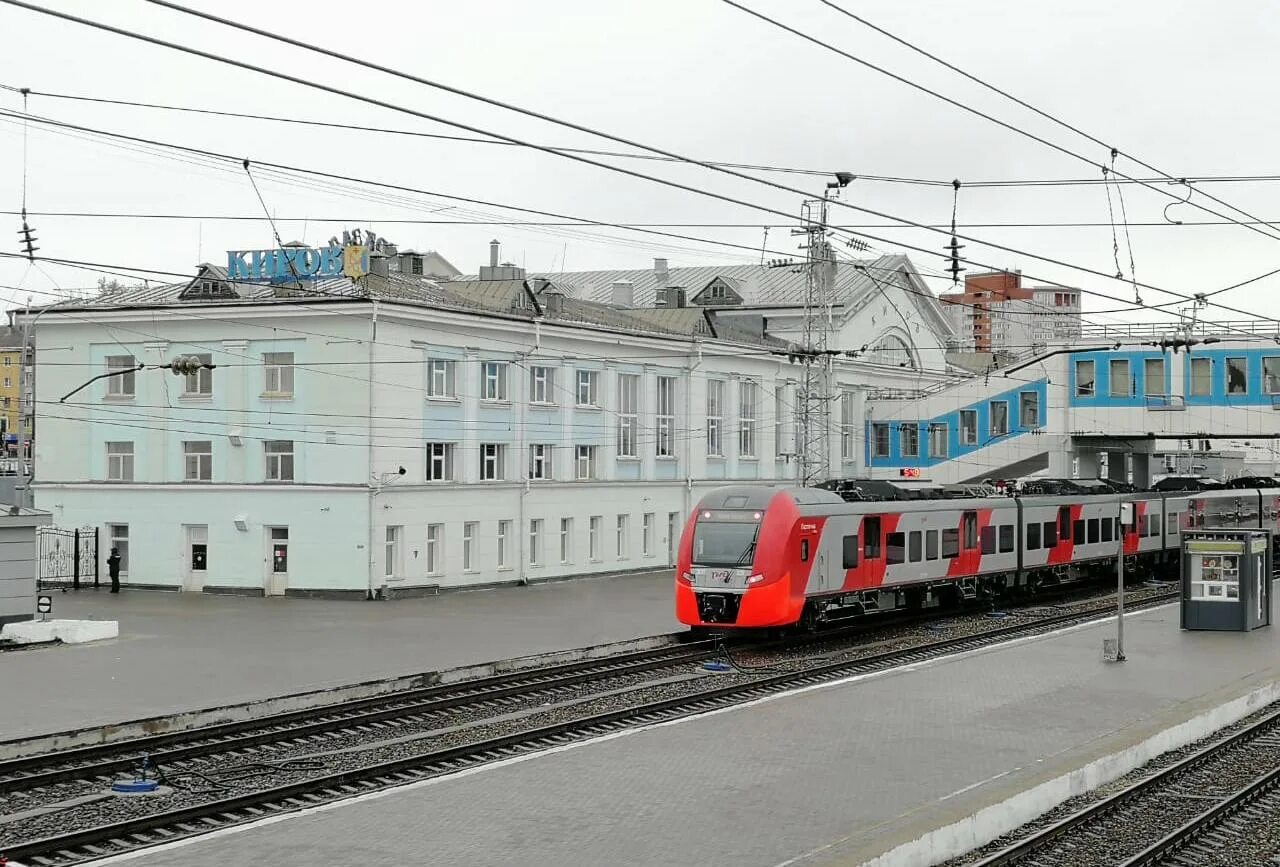 Поезд ласточка киров нижний новгород фото На маршруте "Киров-Нижний Новгород" протестировали электропоезд "Ласточка" " ГТР