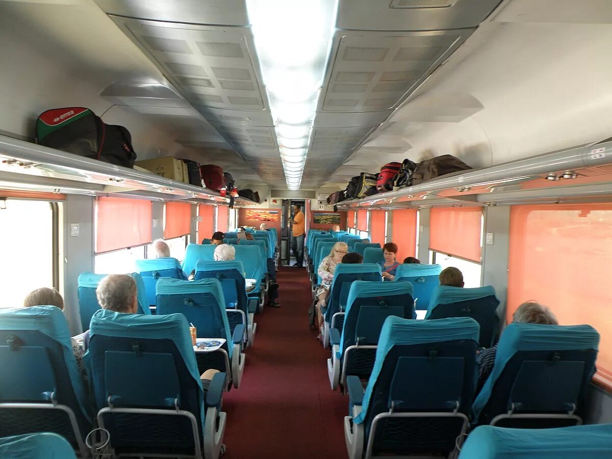 Поезд москва казань сидячие места фото вагона File:Executive class chair car coach in Mysore-Chennai Shatabdi.JPG - Wikipedia