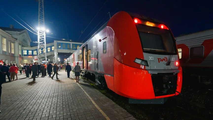 Поезд москва нижний новгород фото Между Кировом и Нижним Новгородом начала курсировать "Ласточка" - ikirov.ru - Фо