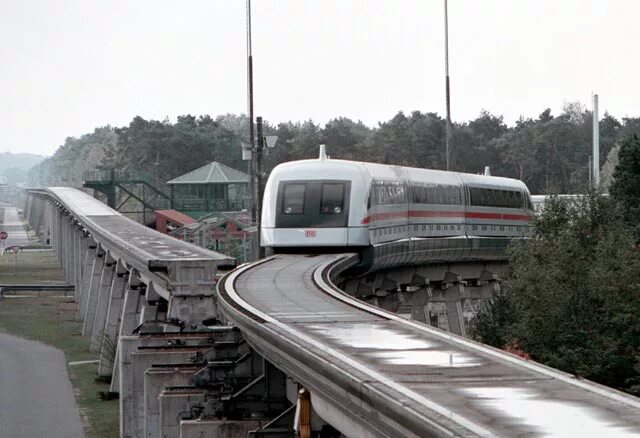 Поезд на магнитной подушке фото Магнитоплан "Маглев" "MagLev" Шанхайский поезд на магнитной подушке (14 фото) " 