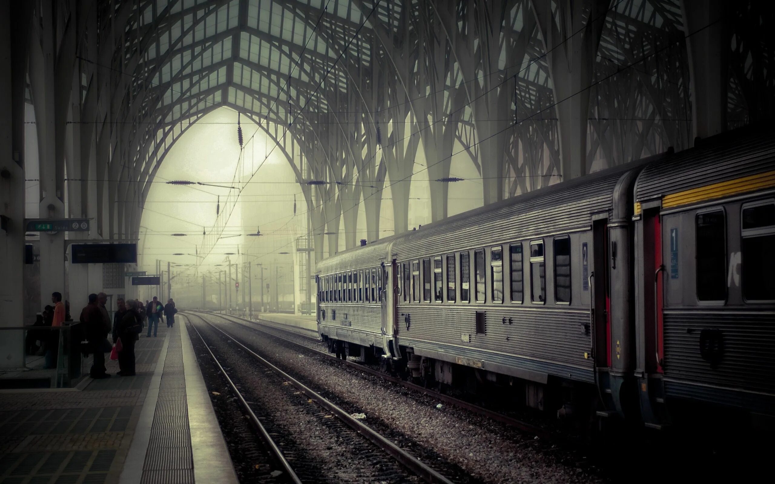 Поезд на вокзале фото The Iron Horse Train, Portugal train, Train wallpaper