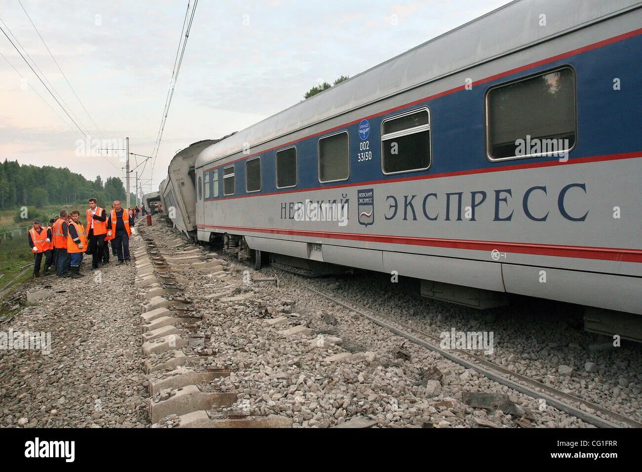 Поезд невский экспресс фото August 13, 2007, Russia. Train wreck near Veliki Novgorod town on the railway be