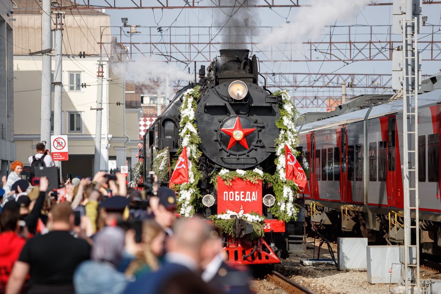 Поезд победы иркутск фото 14 мая на железнодорожный вокзал Екатеринбурга прибыл "Эшелон Победы" - Новости 