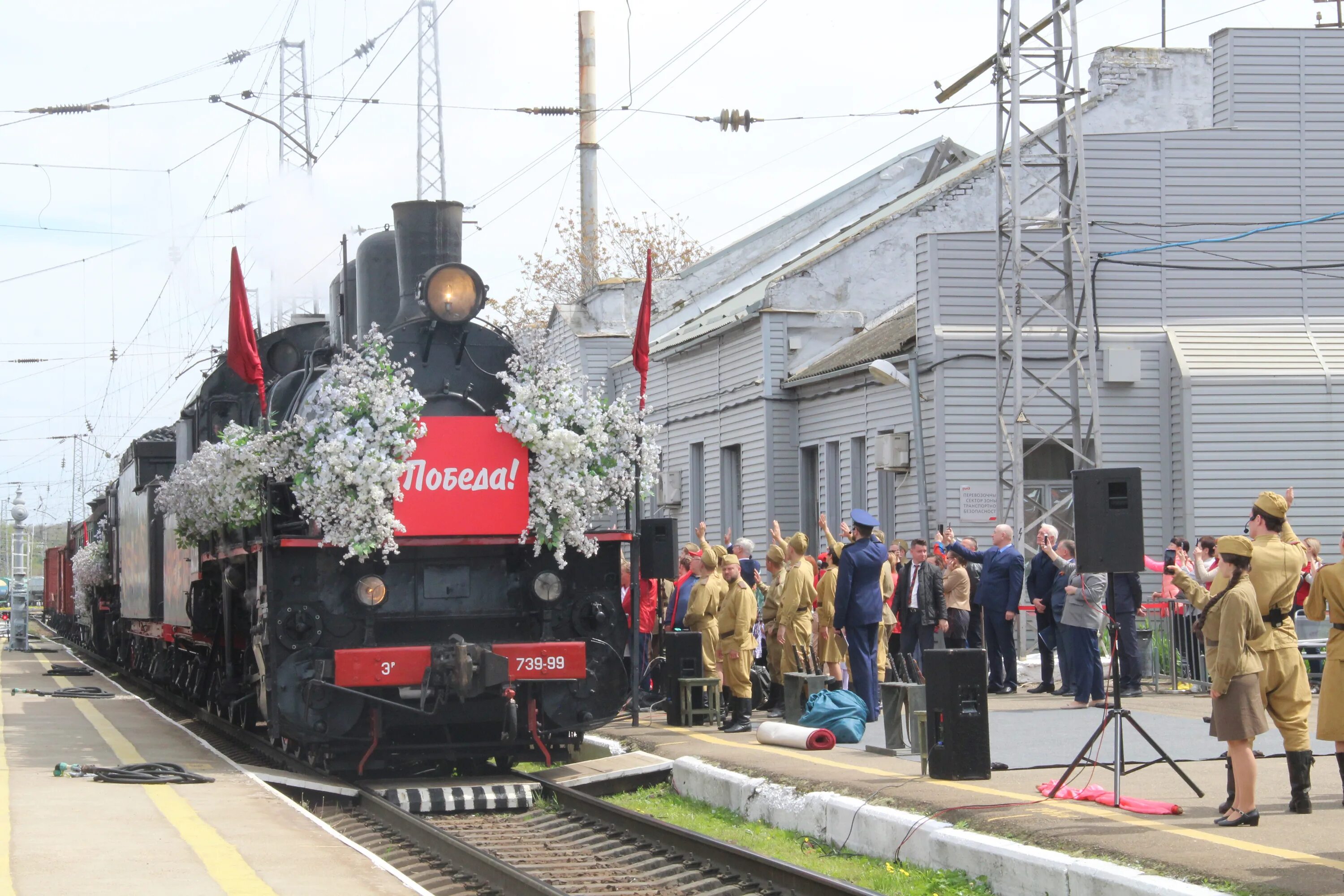 Поезд победы вагоны фото В Кропоткин прибыл ретро-поезд "Победа" - Огни Кубани