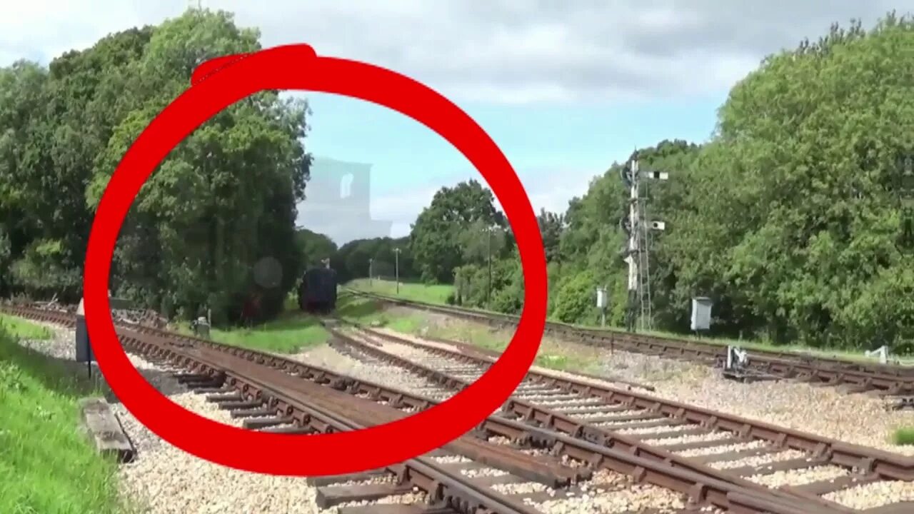 Поезд пожиратель фото Top 5 GHOST TRAINS caught on camera spotted in real life - YouTube