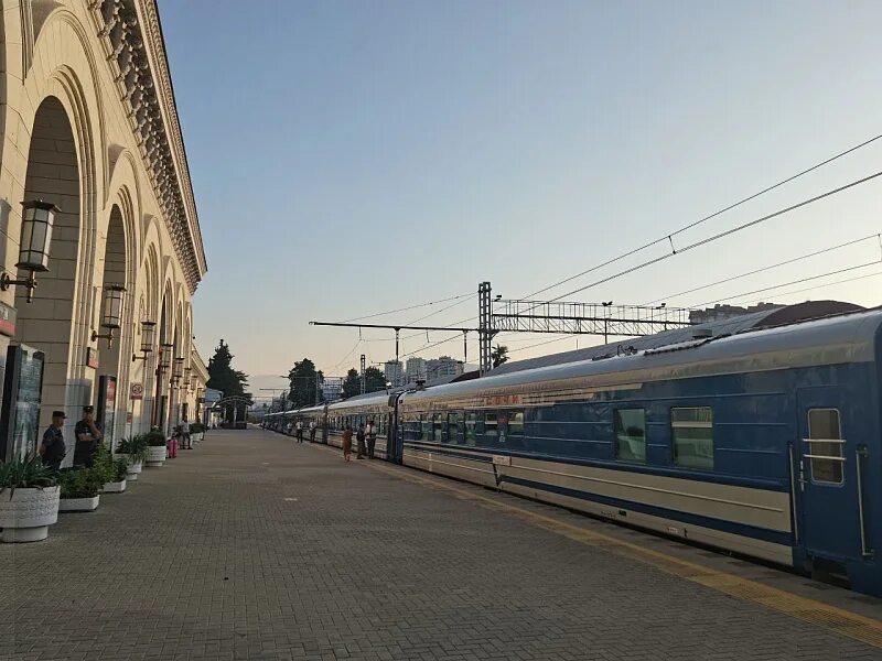 Поезд сочи фото Администрация города Сочи - За 3 года туристический поезд "Сочи" перевез более 1