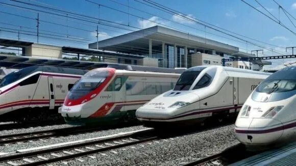 Поезд стриж фото снаружи Renfe, SNCF y Talgo máximas favoritas para disputar la nueva carrera del AVE Ent