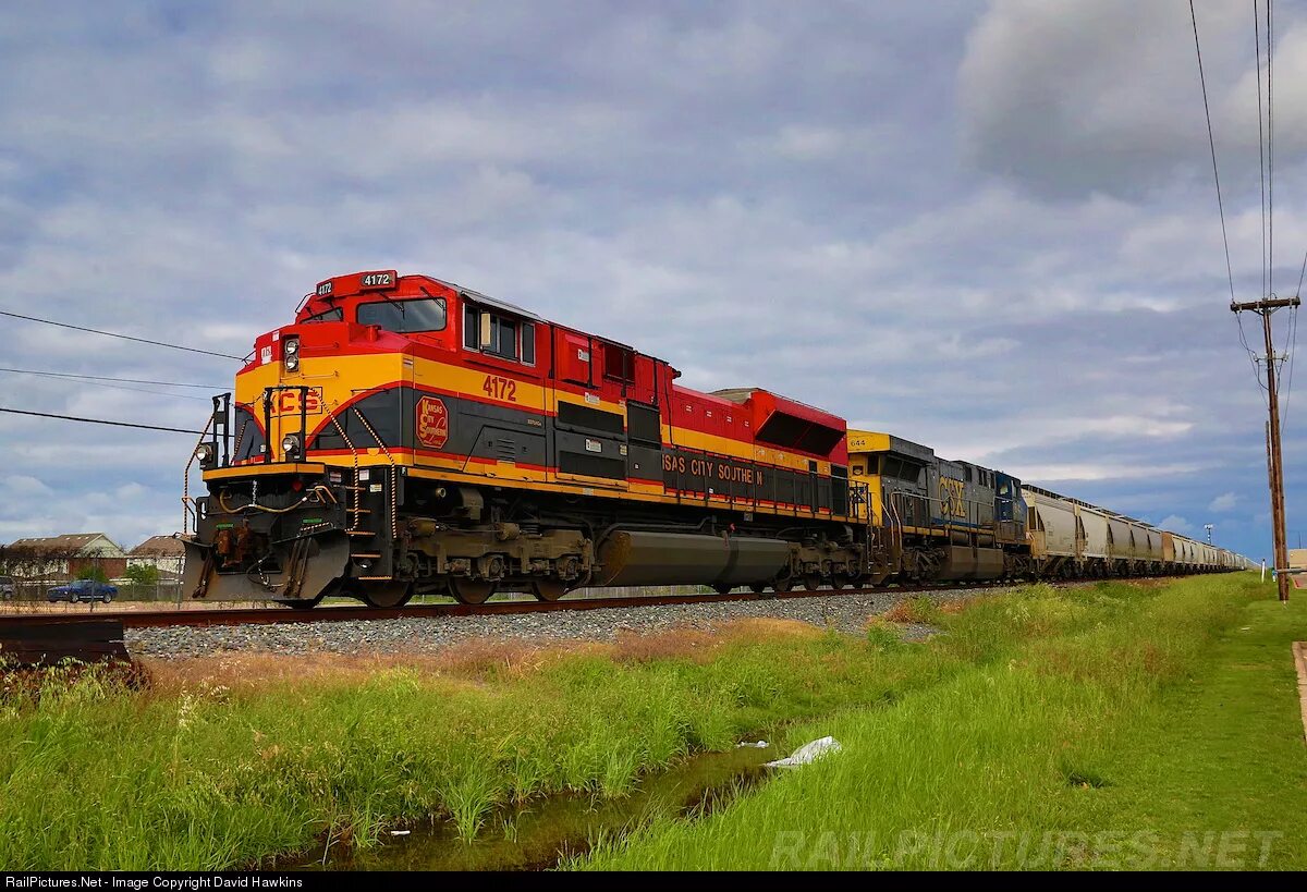 Поезд тепловоз фото RailPictures.Net Photo: KCS 4172 Kansas City Southern Railway EMD SD70ACe at Pla