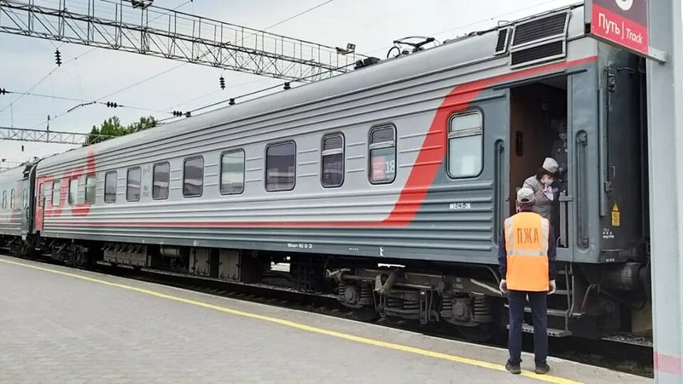 Поезд волгоград астрахань фото На летний сезон поезд Астрахань - Волгоград изменит график движения - KP.RU