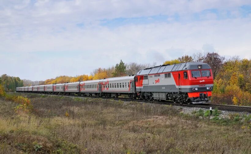 Поезд волгоград нижневартовск фото Красавчик ТЭП70БС с пассажирским поездом. - Транспорт и спецтехника - трамвай - 