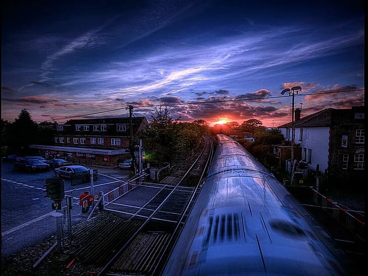 Поезд закат фото HD wallpaper: Train Leading To Sunset, lovely, cool, warm, amazing, fascinating 