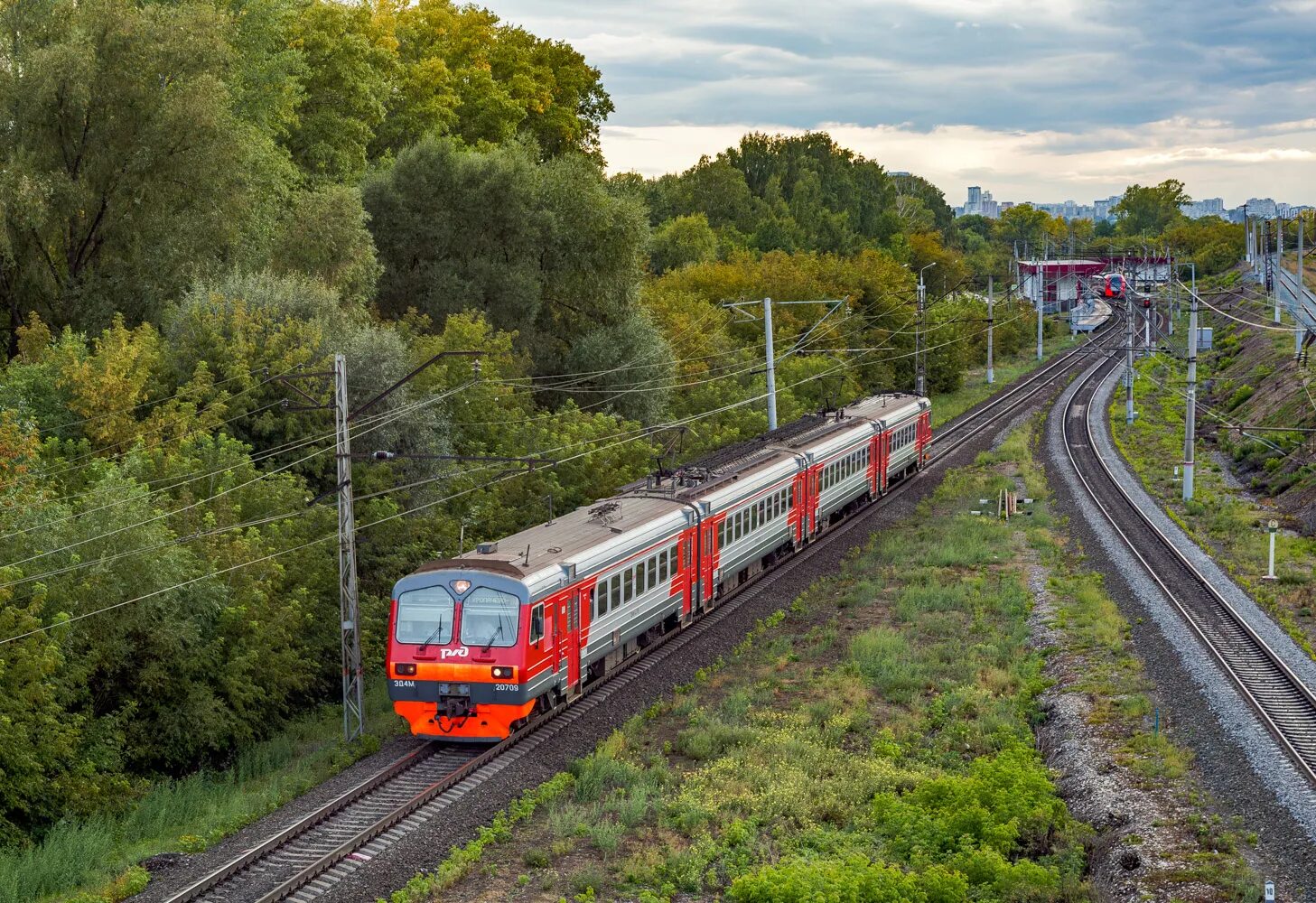 Поезда фото бесплатно ЭД4М-0207 - Photo - სარკინიგზო გალერეა