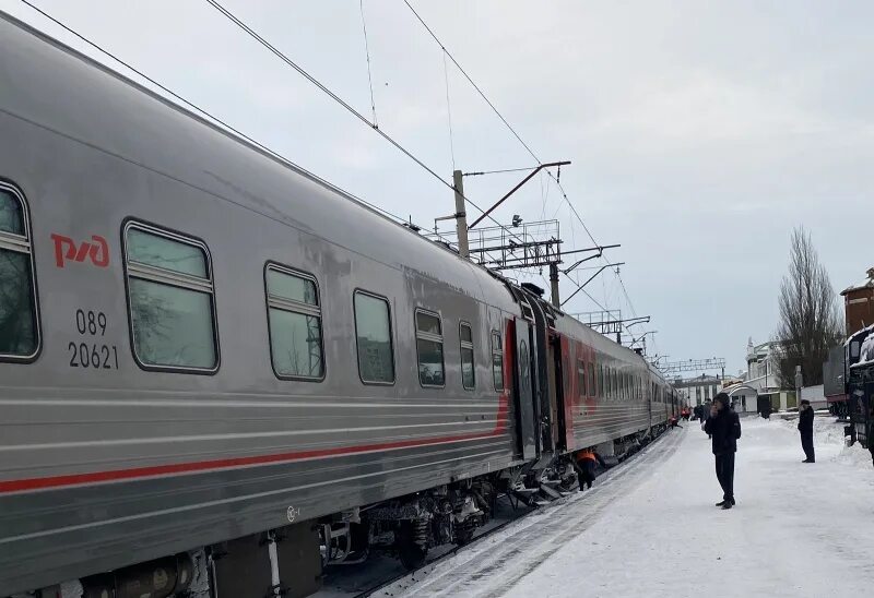 Поезда кургана фото Транспортные полицейские Кургана вернули пассажиру забытый в поезде рюкзак с ноу