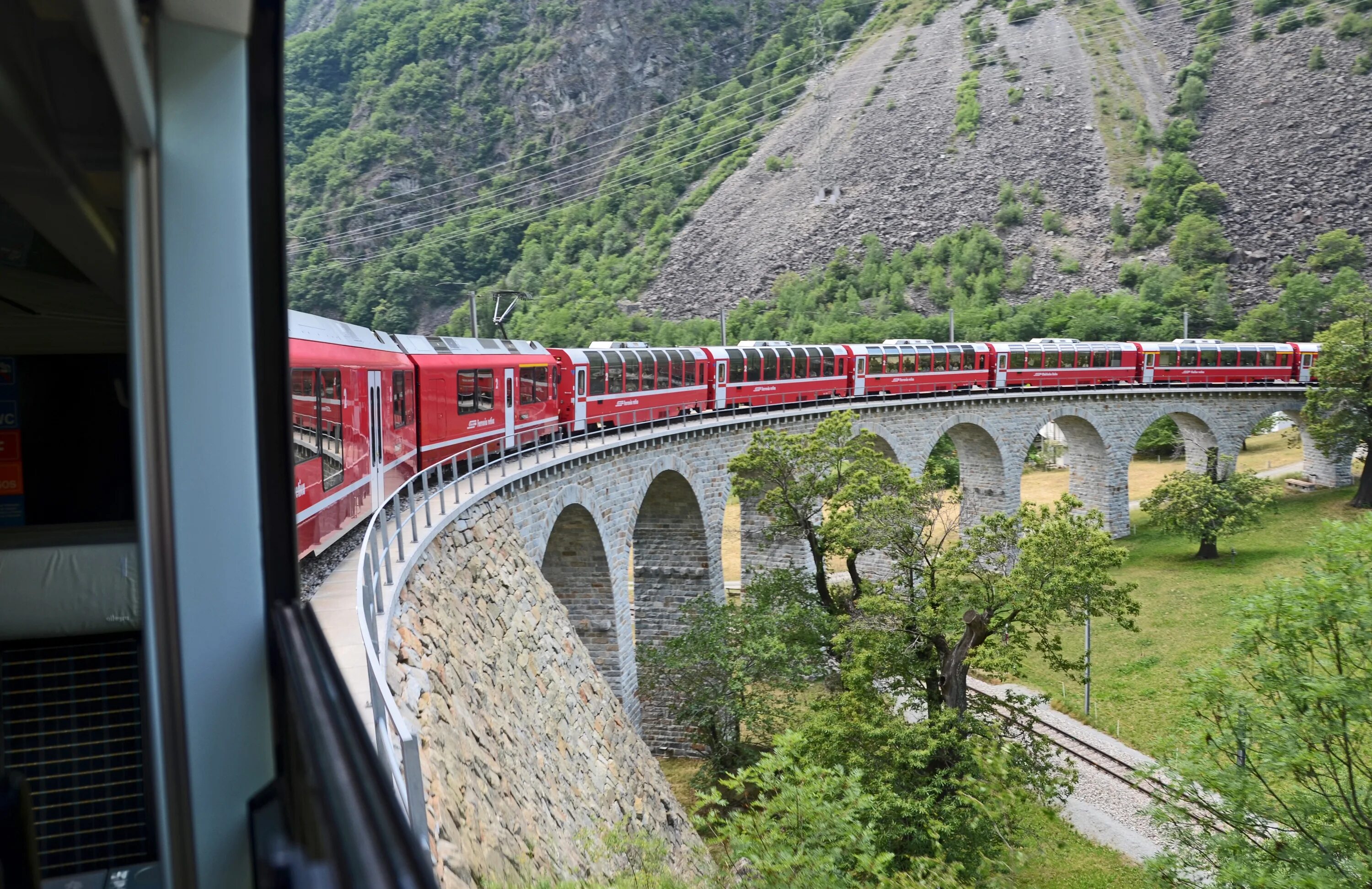 Поезда мост фото Train Switzerland Alpine free image download