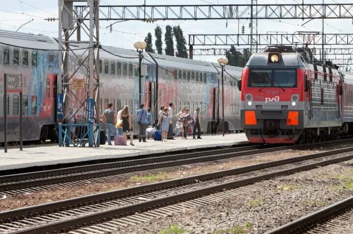 Поезда воронежа фото Пьяный пассажир устроил дебош и напал на полицейского в поезде Воронеж - Москва 